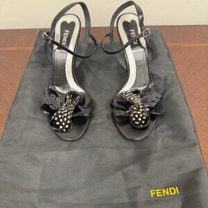 FENDI Black/White Leather with Feathers Sandals